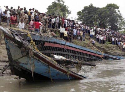 Search Continues As Police Fears 250 Dead In Boat Tragedy - FacenFacts