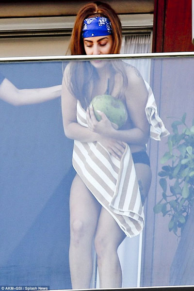 Curvy Lady Gaga Goes Topless On Her Balcony In Brazil FacenFacts