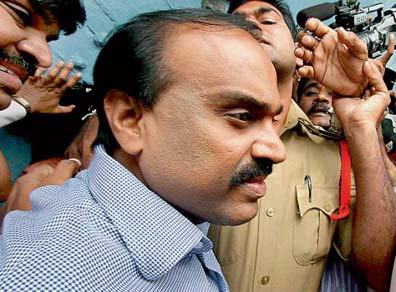 Janardhana Reddy's custody extended till Oct 31