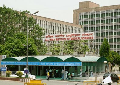 Waiting for death, outside AIIMS canteen - FacenFacts