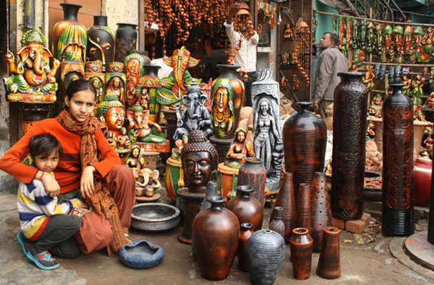 Delhi's pottery market survives amid posh malls