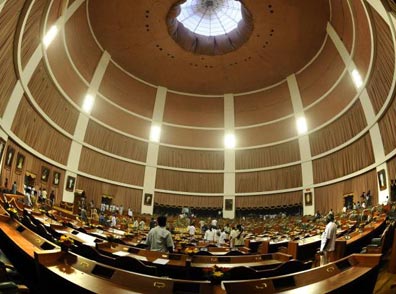 Tamil Nadu assembly to ban cellphones