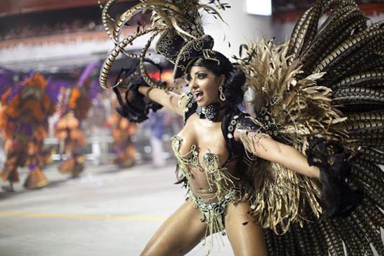 Ornate ... hot beauty in Samba carnival