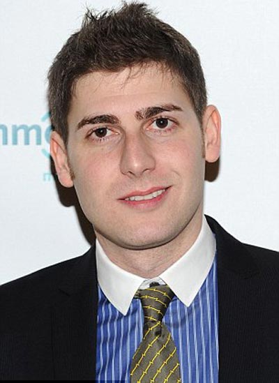 FB billionaire co-founder Eduardo Saverin renounces US citizenship before IPO