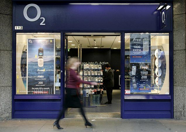 Mobile operator O2 network failure hit millions, users unable to make calls or text