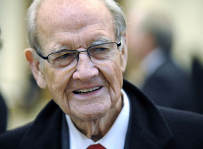 US's unabashed liberal voice George Stanley McGovern dies at 90