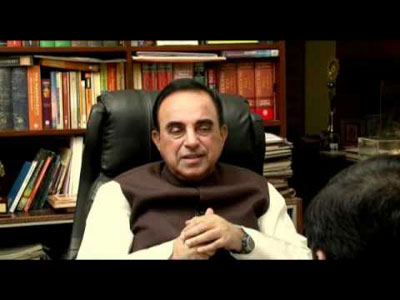 Karuna is illiterate, they are cinema people, do not know 2G: Subramaniam Swamy