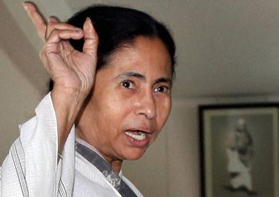 Mamata Banerjee warns media, don't cross 'Lakshmana Rekha' 