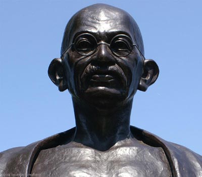 Mahatma Gandhi's world's tallest statute unveiled in Patna