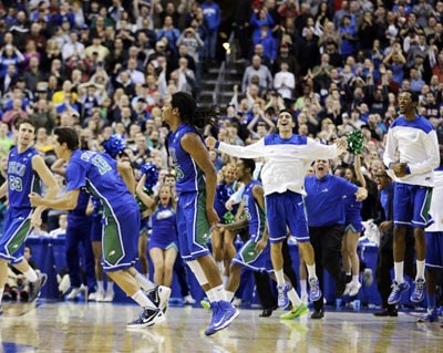 NCAA tournament 2013: Florida Gulf Coast dunks its way past San Diego State and into Sweet 16