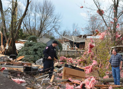 Thunderstorms, tornadoes affects 12 US states, level homes across Illinois, kills 6