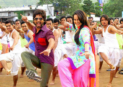 'R...Rajkumar' is the worst film of the year, mix of comedy, action and romance!