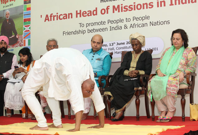 African Diplomats showcased Yoga and honored in India