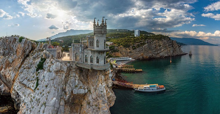 Crimea: Steeped in history, immensely popular resort - FacenFacts