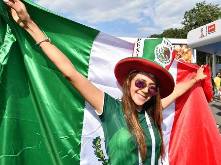 Hottest FIFA World Cup 2018 Fans: Beautiful Pictures