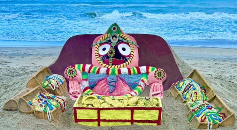 Sudarsan Pattnaik Shares Heartlfelt Sand Art Creations