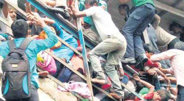  Injured In Stampede At Mumbai's Bandra Terminus